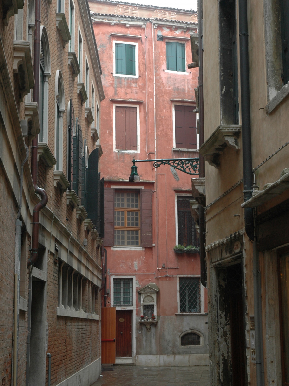 pic001.jpg
